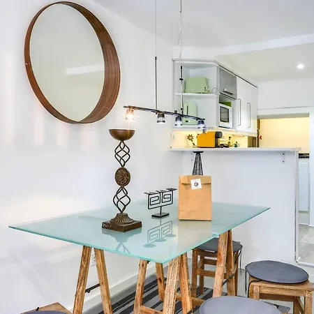Stylish Flat In Downtown Apartament Lizbona